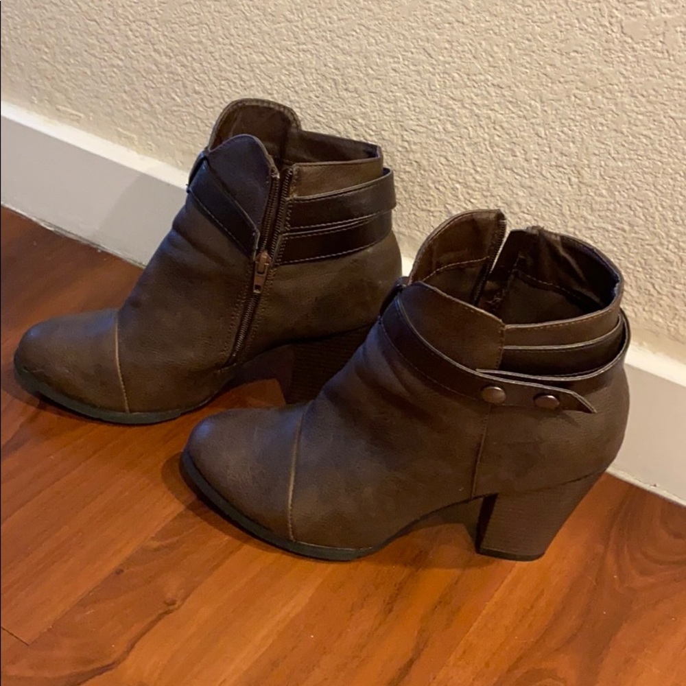 Ankle boots